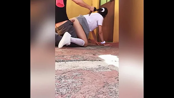 ALUMNOS de la TÉCNICA Teniendo SEXO en el Receso del Colegio Mientras la Directora Habla en el Micrófono !